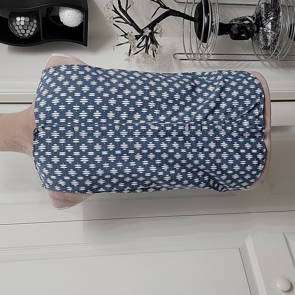 Loft. Size S, Ikat Tie Hem Button Back Top. Sleeveless, Excellent Used Cond. - Picture 3 of 12